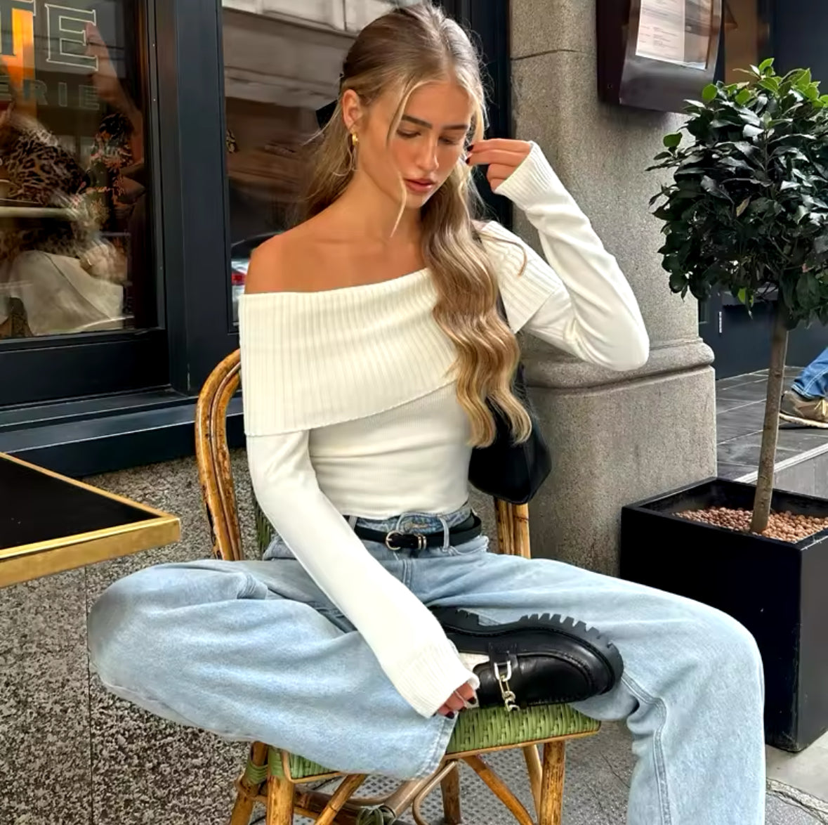 LUNA OFF SHOULDER SWEATER