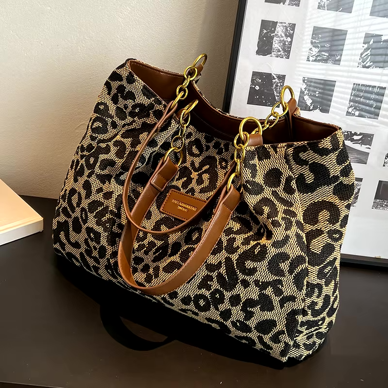ELARA LEOPARD TOTE BAG