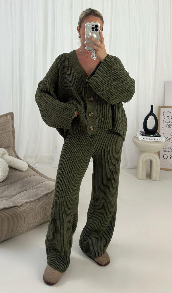 ALLURE BUTTON CARDIGAN TWO PIECE LOUNGE SET