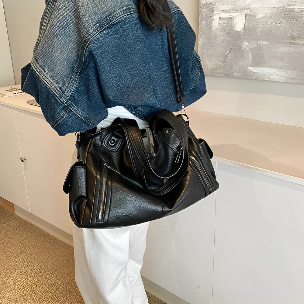 DAKOTA SHOULDER BAG